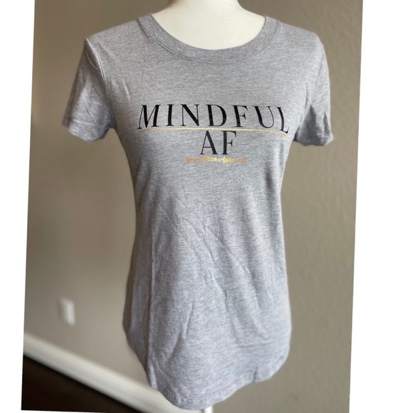 Mindful AF Curved Hem Dreamy Tee NWT - Picture 5 of 7